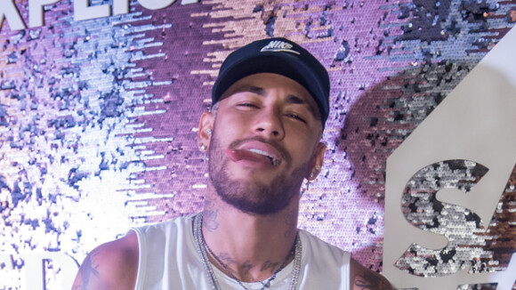 Neymar curte camarote em Salvador e web cogita volta com Marquezine: 'Ioiô'