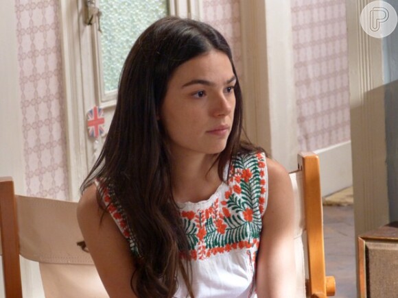 Sandra (Isis Valverde) fica incomodada ao saber que Vitória (Bianca Bin) está morando na casa de Rafael (Marco Pigossi), em 'Boogie Oogie'