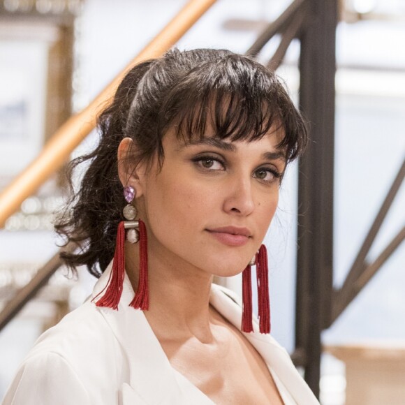 Débora Nascimento é esperada nos estúdios da Globo nesta quarta-feira, 6 de março de 2019, para retomar as gravações da novela 'Verão 90'