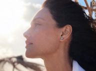 Débora Nascimento surge de biquíni durante viagem ao Uruguai com amiga. Foto!