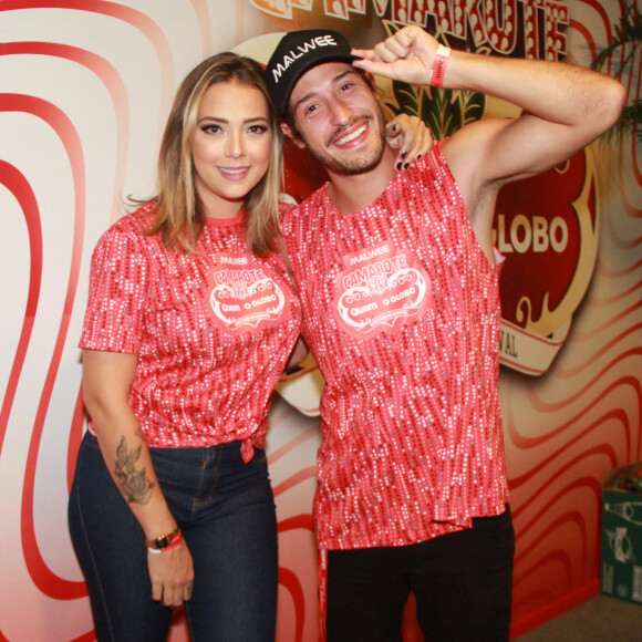 'A irmã dele (Rafaella Santos) vai ser minha madrinha. A Rafa, desde que comecei a ficar com o Vini, ela sempre está com a gente', comentou Carol Dantas