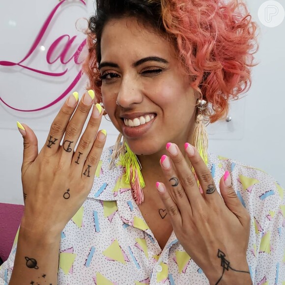 Carla Lemos, do blog Modices, foi quem chamou as amigas para fazer as nail arts com a nail designer Layla Gonçalves