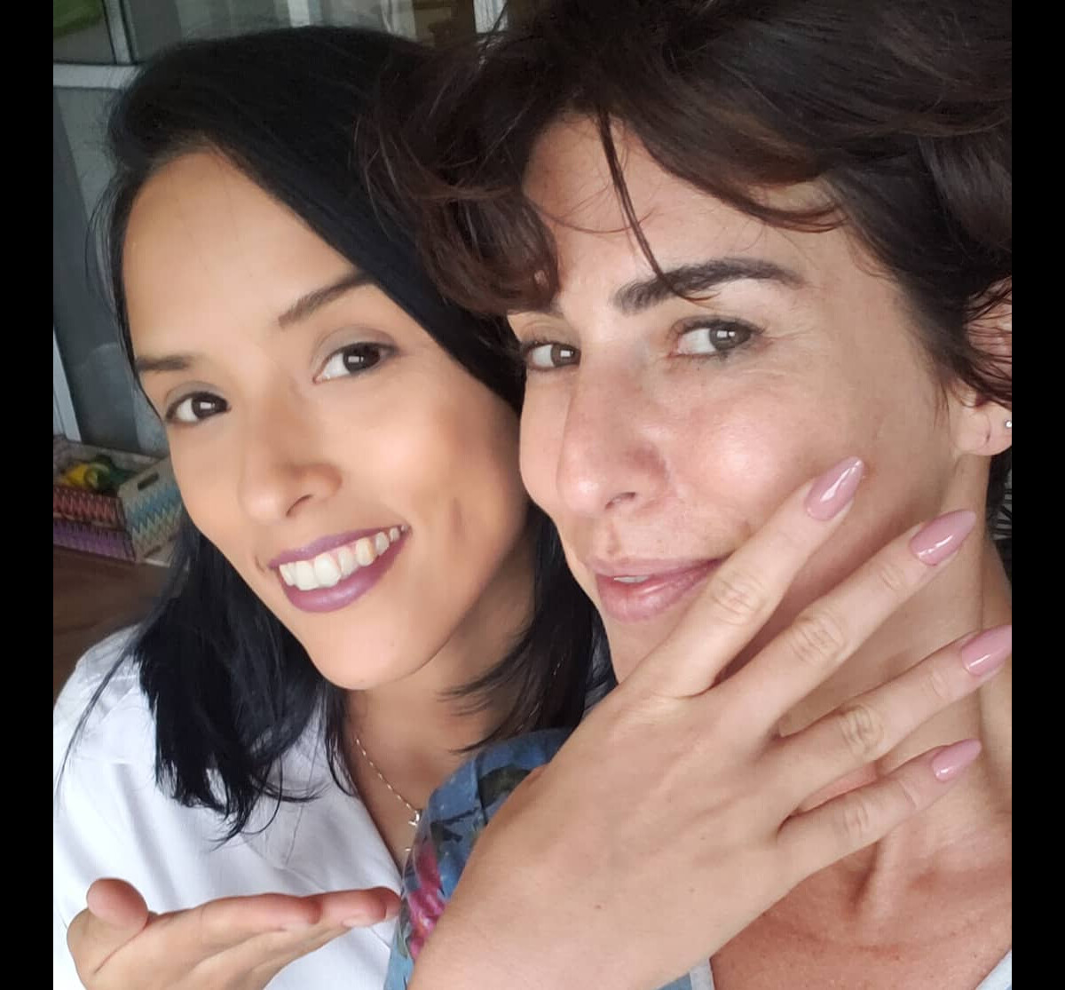 Foto: Depois de Laura Fernandes, Fernanda Paes Leme também usou técnica de  alongamento com uma cor nude para o 