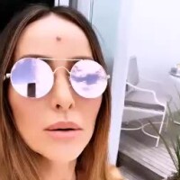 De biquíni, Sabrina Sato exibe barriga definida em vídeo: 'Mamãe não para'