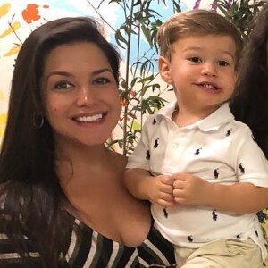 Thais Fersoza nota que o filho não a chamou de 'mamãe' e fica surpresa neste sábado, dia 16 de março de 2019