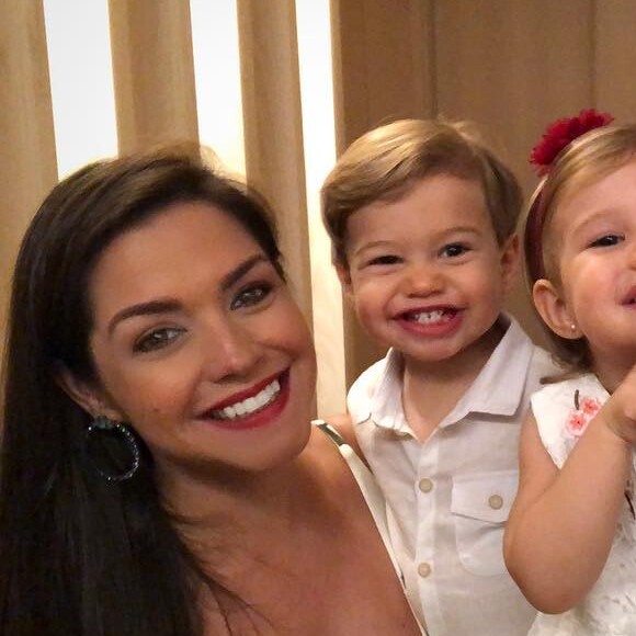 'Do que você me chamou, seu guri?', perguntou Thais Fersoza ao notar o herdeiro a chamando de 'Thais'