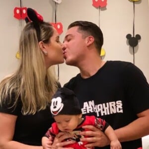 Wesley Safadão e Thyane Dantas celebraram 6 meses do filho caçula