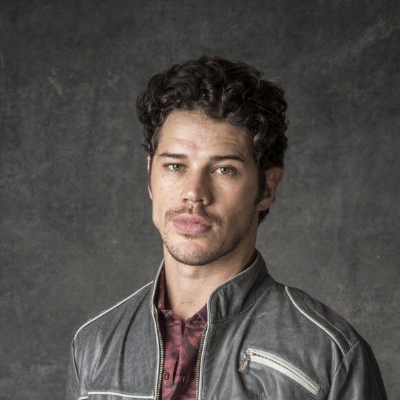 Autor Aguinaldo Silva nega saída de José Loreto da novela 'O Sétimo Guardião': 'Como profissional, o ator é um dos mais brilhantes expoentes da sua geração sendo elemento imprescindível na trama'