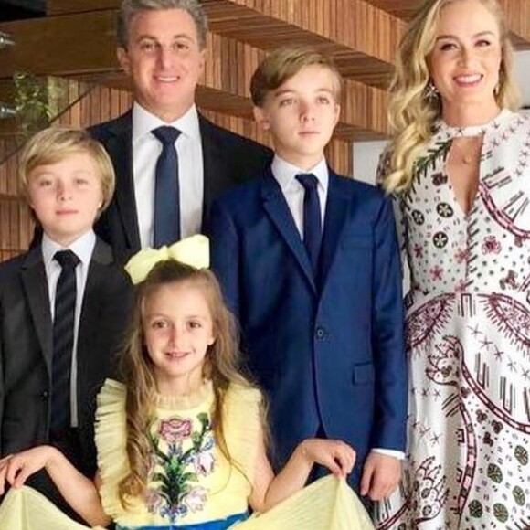 Pet de Angélica e Luciano Huck aparece com frequência ao lado dos filhos de Luciano Huck e Angélica e acompanha a família em viagens