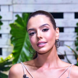 Giovanna Lancellotti afirmou que amou a mudança nesta quarta-feira, dia 27 de março de 2019