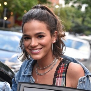 'Tentei ir para Moçambique quando cheguei aqui, mas o acesso está superdifícil', lamentou Bruna Marquezine