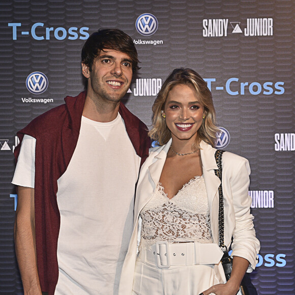 Carol Dias e Kaká ficaram noivos em janeiro de 2019 e a modelo tem planos de oficializar a união com casamento na praia