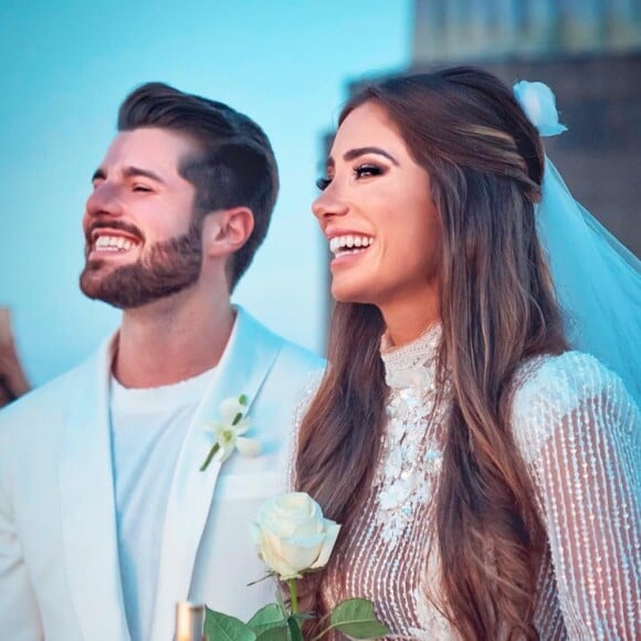 Alok e a médica Romana Novais decidiram se casar ao amanhecer no Rio de Janeiro