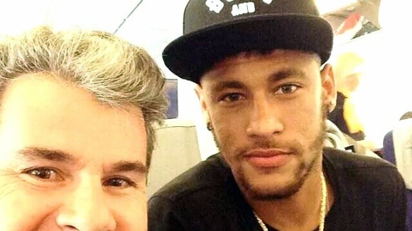 Neymar e Messi vão no mesmo avião para jogo entre Brasil e Argentina em Pequim