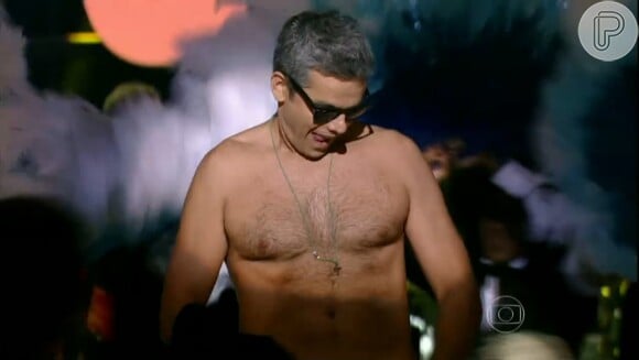 Otaviano Costa ficou pelado no programa 'Amor e Sexo', em 3 de outubro de 2013