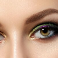 Especialista dá 4 dicas simples para definir o olhar usando maquiagem. Confira!