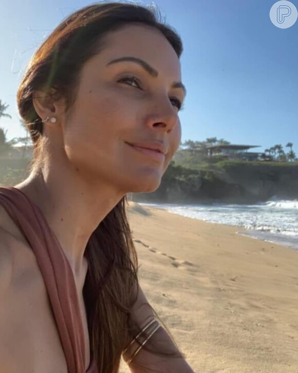 Patricia Poeta postou foto sem maquiagem e foi elogiada na web nesta quinta-feira, 18 de abril de 2019