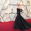 Lady Gaga apostou na 'opera gloves' para dar mais impacto ao seu look no Oscar 2019