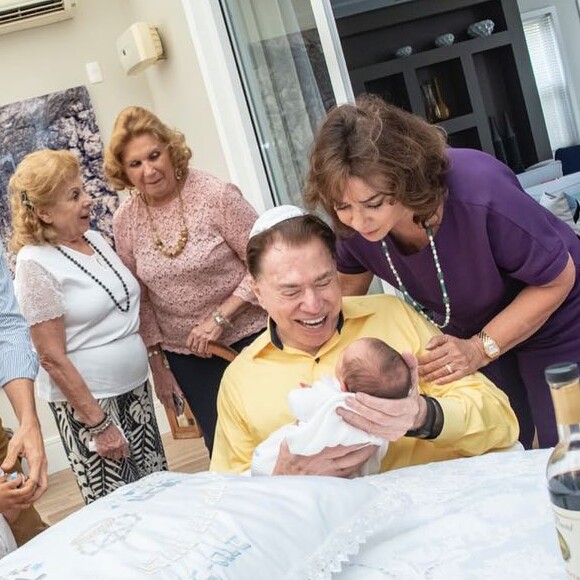 A cerimônia de circuncisão aconteceu na casa de Silvio Santos, pai de Patricia Abravanel