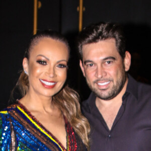 Solange Almeida e o marido, Leandro Andriani, marcaram presença na festa de aniversário de Fernando Zor em São Paulo nesta segunda-feira, 22 de abril de 2019