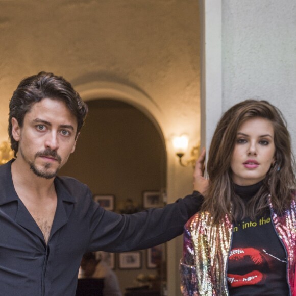 Jerônimo (Jesuita Barbosa) ficará revoltado com Vanessa (Camila Queiroz) na novela 'Verão 90'