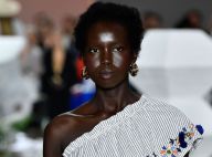 Assimetria trendy: um ombro só é hit na semana de moda australiana