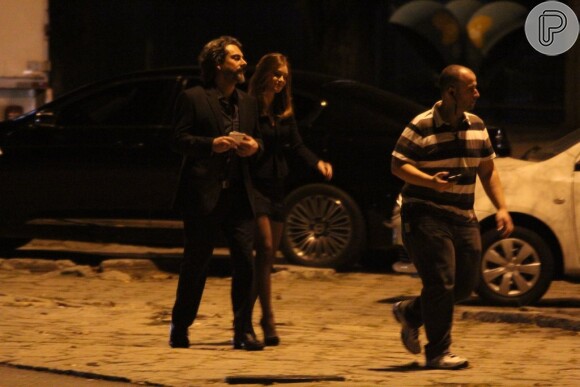 Marina Ruy Barbosa e Alexandre Nero gravam cenas da novela 'Império' na Zona Sul do Rio de Janeiro