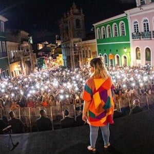 Marilia Mendonça acha que abordagens desnecessárias tiram o lugar dos fãs