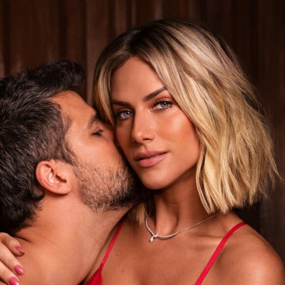 Casal, Bruno Gagliasso e Giovanna Ewbank, chamou atenção por ensaio