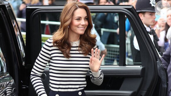 Kate Middleton está sempre com o cabelo impecável em eventos externos