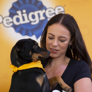 Paolla Oliveira se encantou pelos cachorrinhos