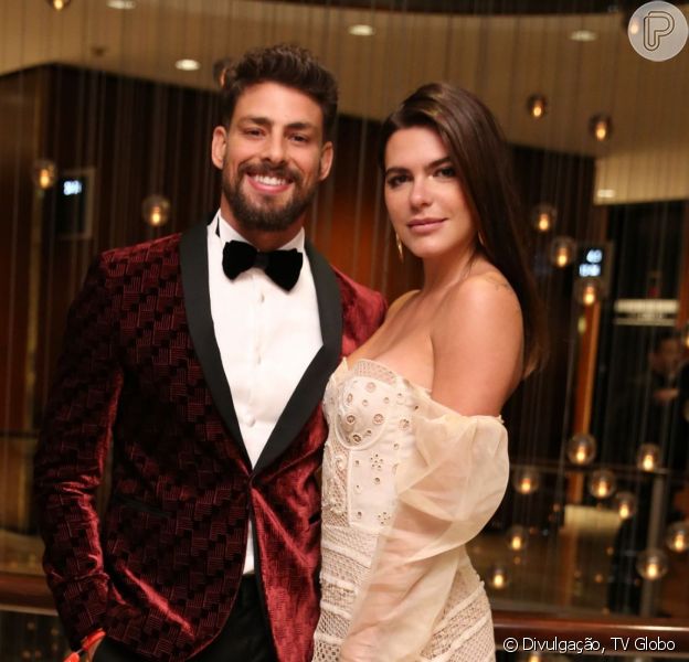 Mariana Goldfarb e Cauã Reymond não tiveram padrinhos em casamento, como modelo detalhou em entrevista neste domingo, dia 26 de maio de 2019
