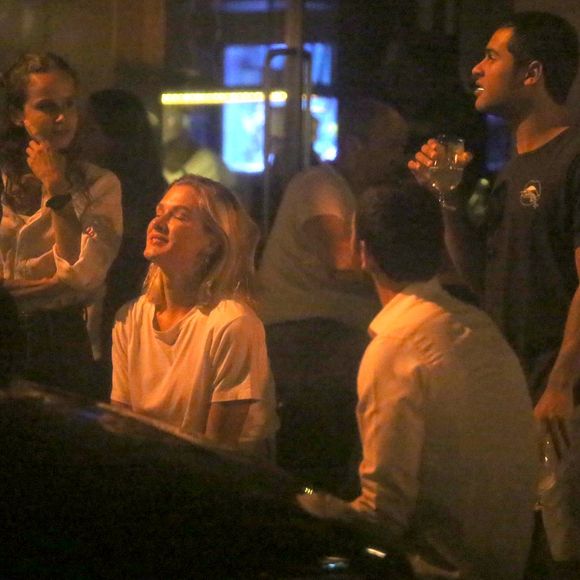 Fiorella Mattheis e Roberto Marinho Neto terminaram o namoro após um ano e sete meses, segundo o colunista Leo Dias, nesta quinta-feira, 30 de maio de 2019