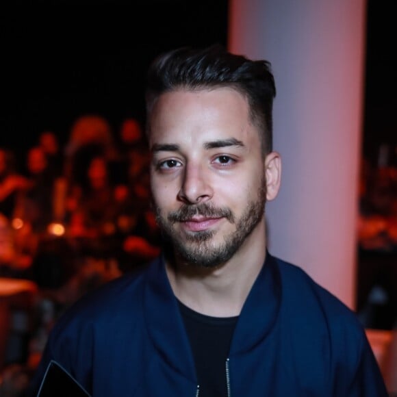 Junior Lima é pai coruja do pequeno Otto