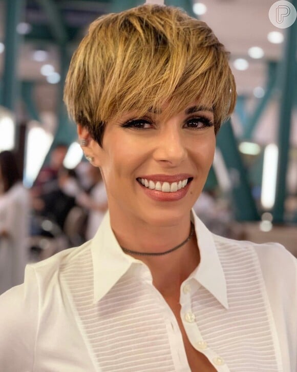 Ana Furtado assumiu cabelo curto após tratamento contra câncer