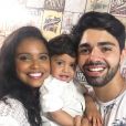 Aline Dias conta com ajuda de Rafael Cupello para cuidar do filho