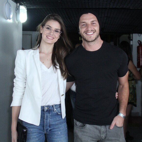 Camila Queiroz e Klebber Toledo não tinham afinidade quando se conheceram