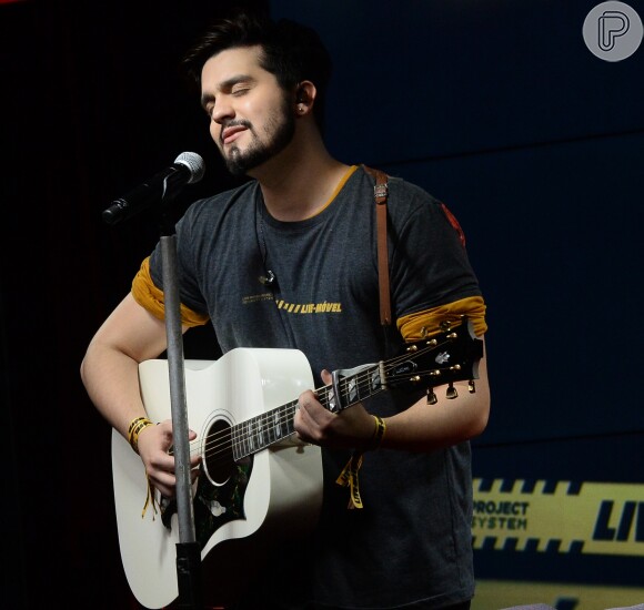 Luan Santana ficou encantado com a fã neste domingo, dia 16 de junho de 2019