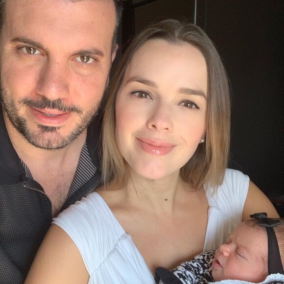 Thaeme é mulher do empresário Fábio da Lua e mãe da pequena Liz, de 2 meses