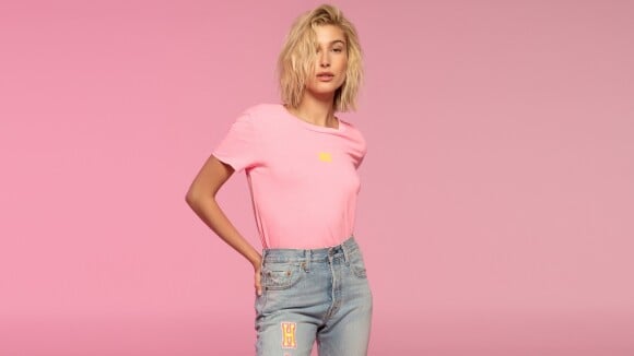 Calça jeans e camiseta: como dar estilo para o look mais comfy da moda. Fotos!