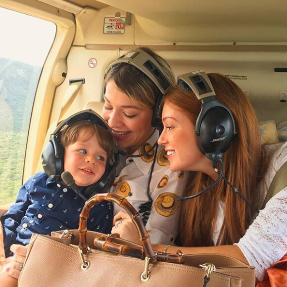 Marina Ruy Barbosa é madrinha de Eduardo, filho caçula de Luma, e também adora tietar Antonio, primogênito com quem posou em foto
