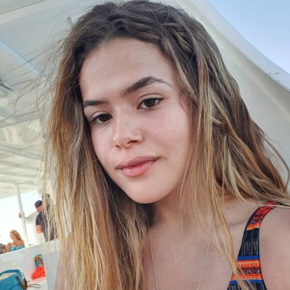 Maisa Silva compartilhou uma foto sem make para anunciar o fim de suas férias