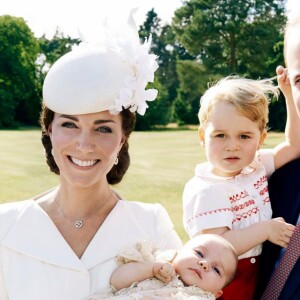 Príncipe George deixou de ser o filho único quando Charlotte nasceu