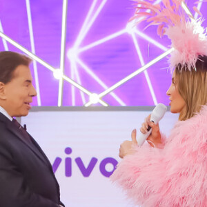 Claudia Leitte envolveu-se em polêmica com Silvio Santos no 'Teleton'