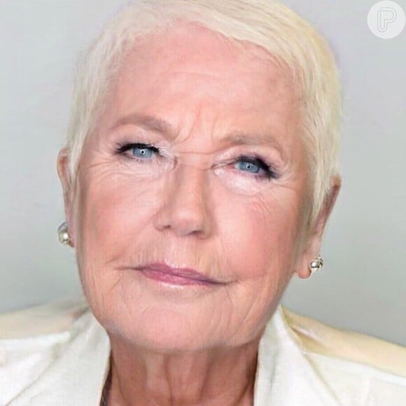 Xuxa Meneghel entrou na nova mania dos famosos em envelhecer o rosto com aplicativo. 'Gente, resolvi não fazer mais fotos com filtros. Essa sou eu. Pelo menos é assim que muita gente me vê', ironizou a artista