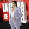 Nairóbi em 'La Casa de Papel', atriz Alba Flores aposta em conjuntinhos de alfaiataria em eventos de lançamento da séria da Netflix