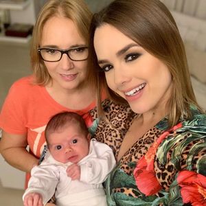 Thaeme contou que a ajuda de sua mãe, Suely, foi fundamental nos primeiros dias de vida da filha