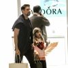 Sofia é vista frequentemente fazendo passeios com o pai, Cauã Reymond