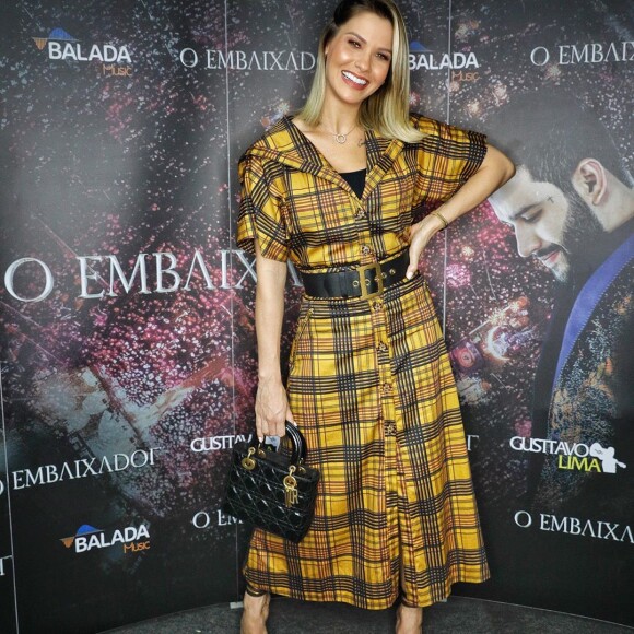 Andressa Suita arrasa em suas escolhas fashion