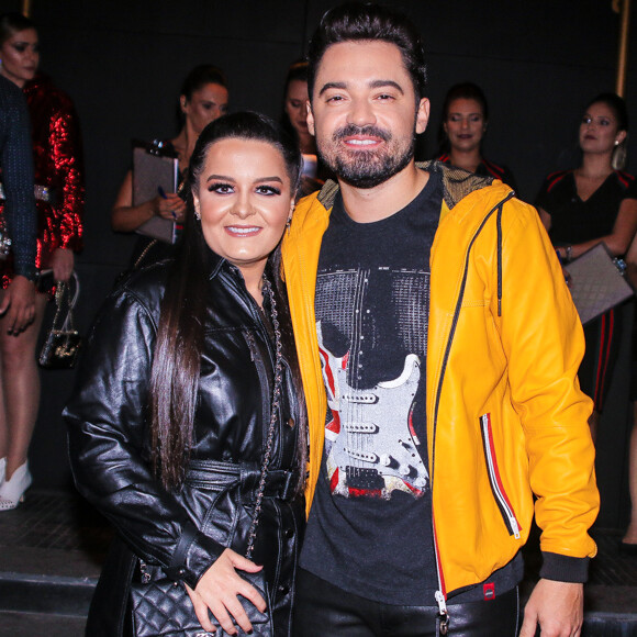 Maiara foi filmada pelo namorado, Fernando Zor, na cama abraçada ao sertanejo: 'Fiquei até agora aqui. Está vendo como eu te amo?'